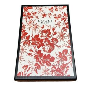 New Gucci Bloom Notebook. Red/Black floral notebook. Stationery & Writing